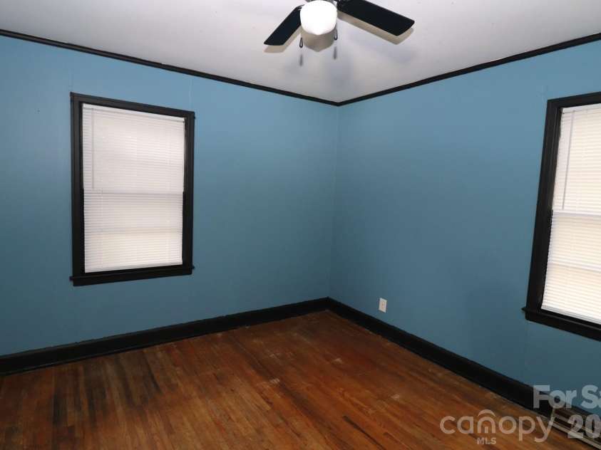 608 Westwood Circle, Gastonia, NC 28052.  MLS# CAR4409426, YatesRealty ID 40736. Primary Bedroom