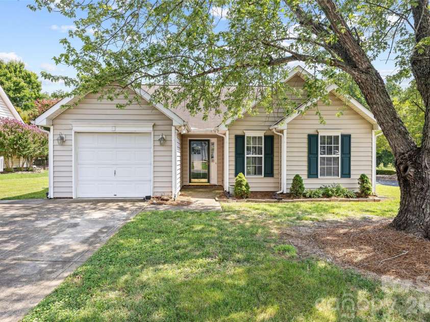 4609 Rocky Meadow Way, Indian Trail, NC 28079.  MLS# CAR4409439, YatesRealty ID 40737. 