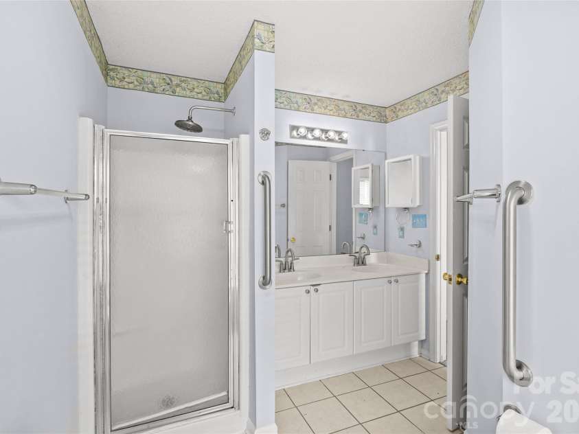4609 Rocky Meadow Way, Indian Trail, NC 28079.  MLS# CAR4409439, YatesRealty ID 40737. 