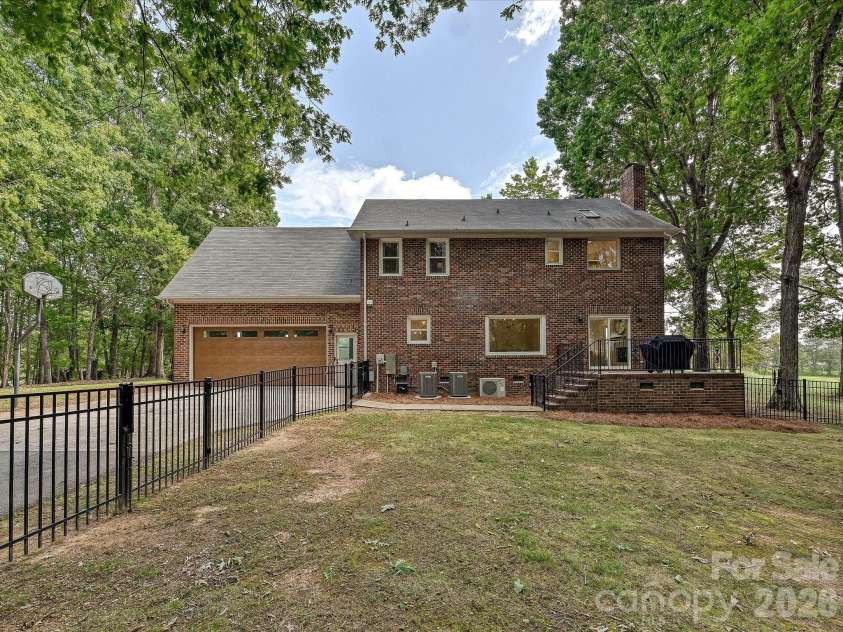 34272 Mabry Road, Albemarle, NC 28001.  MLS# CAR4407397, YatesRealty ID 40738. 