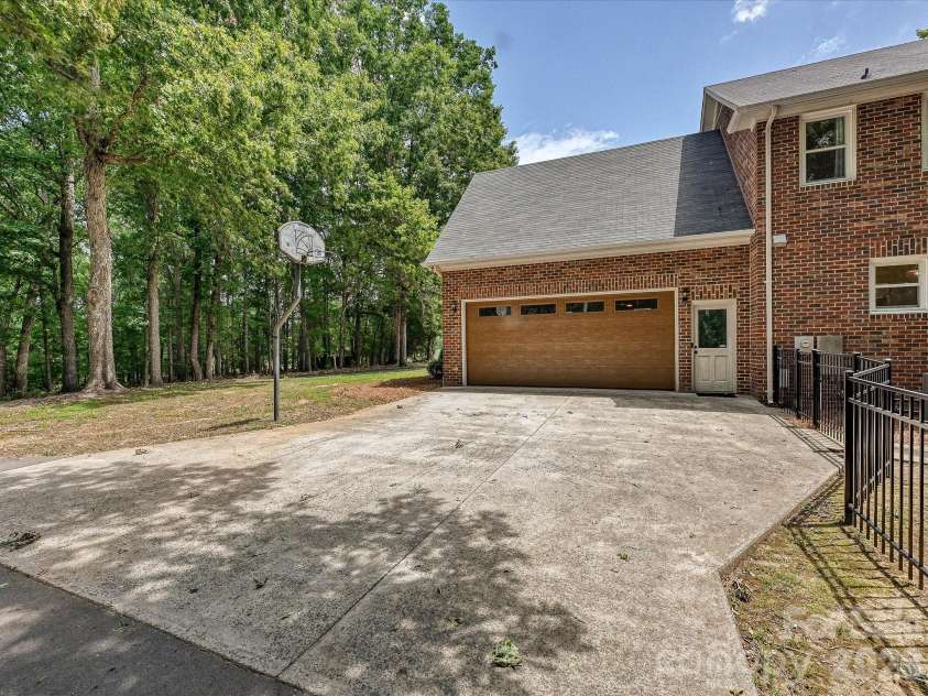 34272 Mabry Road, Albemarle, NC 28001.  MLS# CAR4407397, YatesRealty ID 40738. 