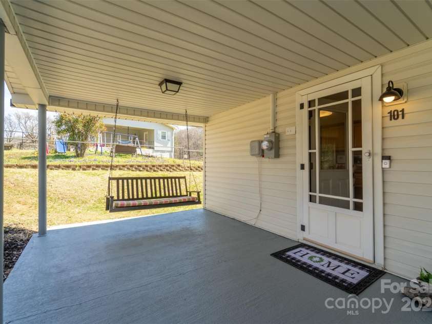 101 Astro Drive, Sylva, NC 28779.  MLS# CAR4241179, YatesRealty ID 4074. 