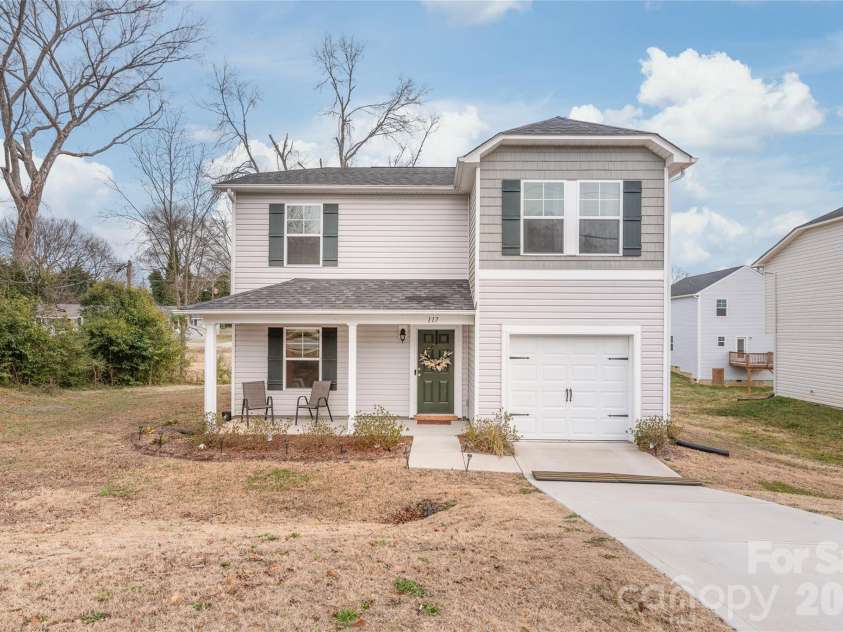 117 Barron Boulevard, Lancaster, SC 29720.  MLS# CAR4342489, YatesRealty ID 4074. 