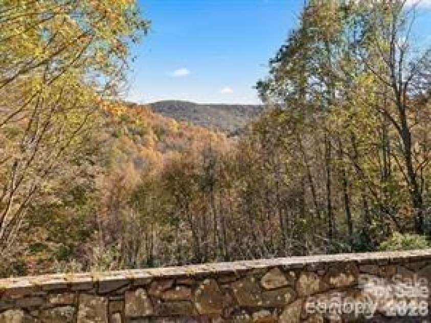 967 Spruce Flats Road, Maggie Valley, NC 28751.  MLS# CAR4400597, YatesRealty ID 40741. 