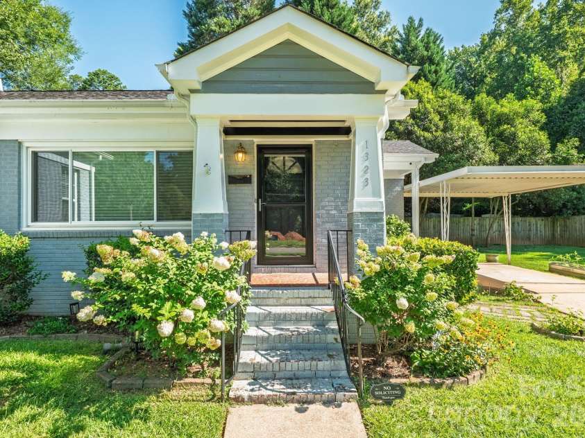 1323 Carolyn Drive, Charlotte, NC 28205.  MLS# CAR4410026, YatesRealty ID 40746. 