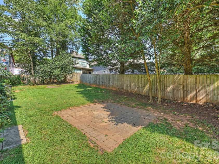 1323 Carolyn Drive, Charlotte, NC 28205.  MLS# CAR4418433, YatesRealty ID 40746. Backyard