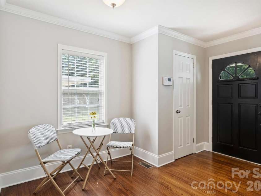 1323 Carolyn Drive, Charlotte, NC 28205.  MLS# CAR4418433, YatesRealty ID 40746. Dining Area
