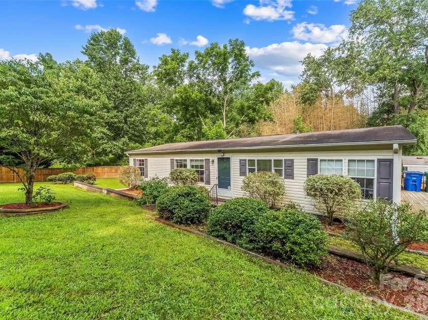 19 Brandon Lane, Weaverville, NC 28787.  MLS# CAR4408055, YatesRealty ID 40747. 