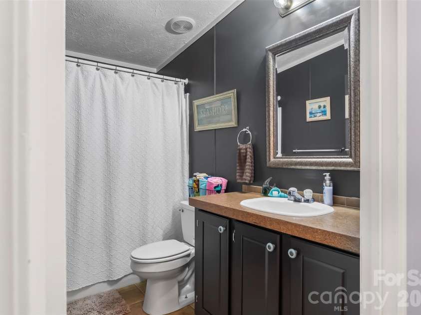 19 Brandon Lane, Weaverville, NC 28787.  MLS# CAR4408055, YatesRealty ID 40747. 