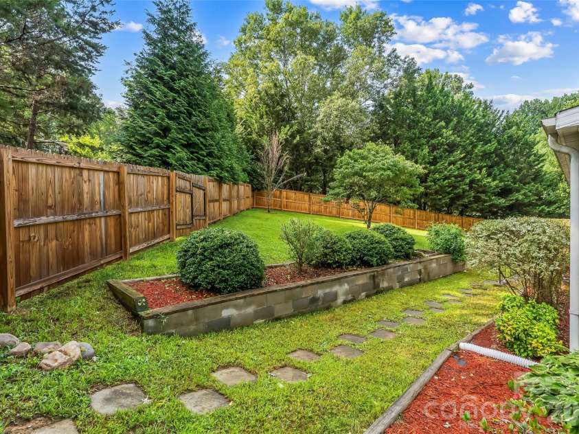 19 Brandon Lane, Weaverville, NC 28787.  MLS# CAR4408055, YatesRealty ID 40747. 