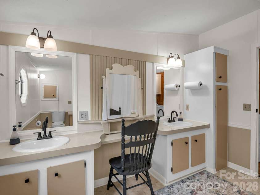 1120 Sandy Plains Road, Tryon, NC 28782.  MLS# CAR4407780, YatesRealty ID 40748. Primary Bathroom
