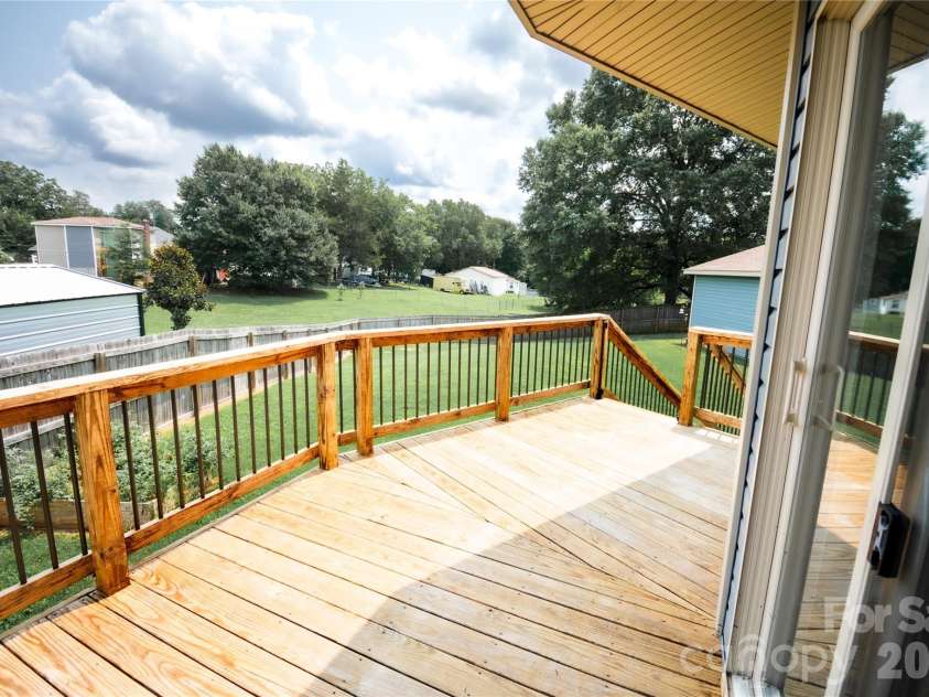 1807 Warren Avenue, Gastonia, NC 28054.  MLS# CAR4401303, YatesRealty ID 40750. 