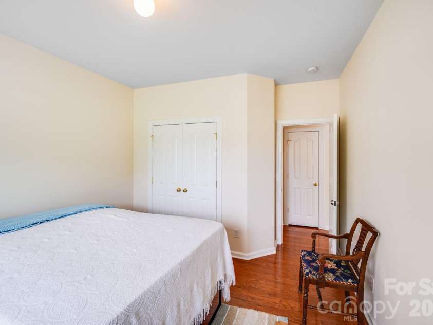 6227 Castlecove Road, Charlotte, NC 28278.  MLS# CAR4410231, YatesRealty ID 40751. 