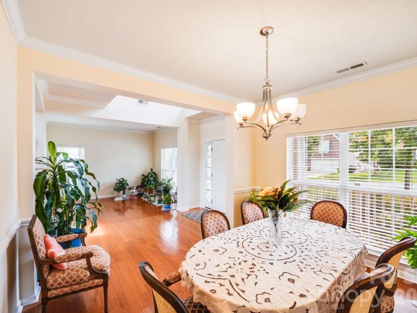 6227 Castlecove Road, Charlotte, NC 28278.  MLS# CAR4410231, YatesRealty ID 40751. 