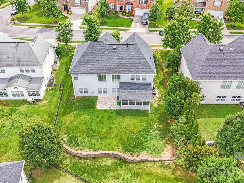 6227 Castlecove Road, Charlotte, NC 28278.  MLS# CAR4410231, YatesRealty ID 40751. 