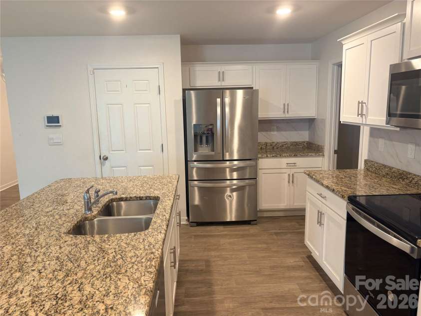 5027 Fandango Road, York, SC 29745.  MLS# CAR4410252, YatesRealty ID 40752. Kitchen