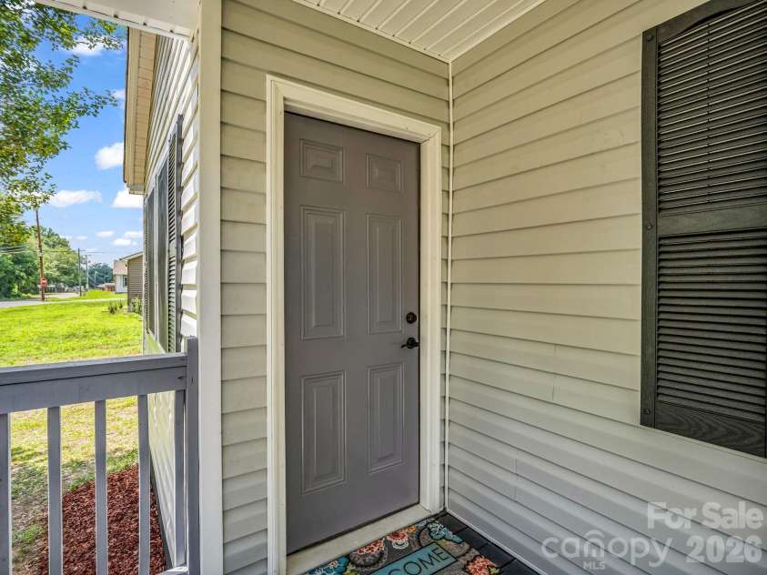 908 Graham Street, Shelby, NC 28150.  MLS# CAR4409659, YatesRealty ID 40755. 