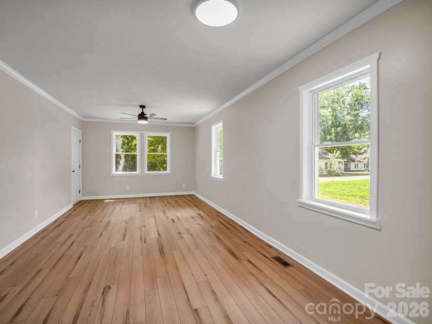 908 Graham Street, Shelby, NC 28150.  MLS# CAR4409659, YatesRealty ID 40755. 