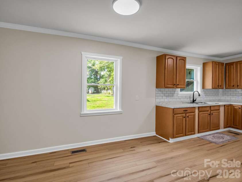 908 Graham Street, Shelby, NC 28150.  MLS# CAR4409659, YatesRealty ID 40755. 