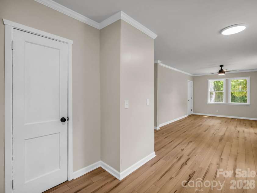 908 Graham Street, Shelby, NC 28150.  MLS# CAR4409659, YatesRealty ID 40755. 