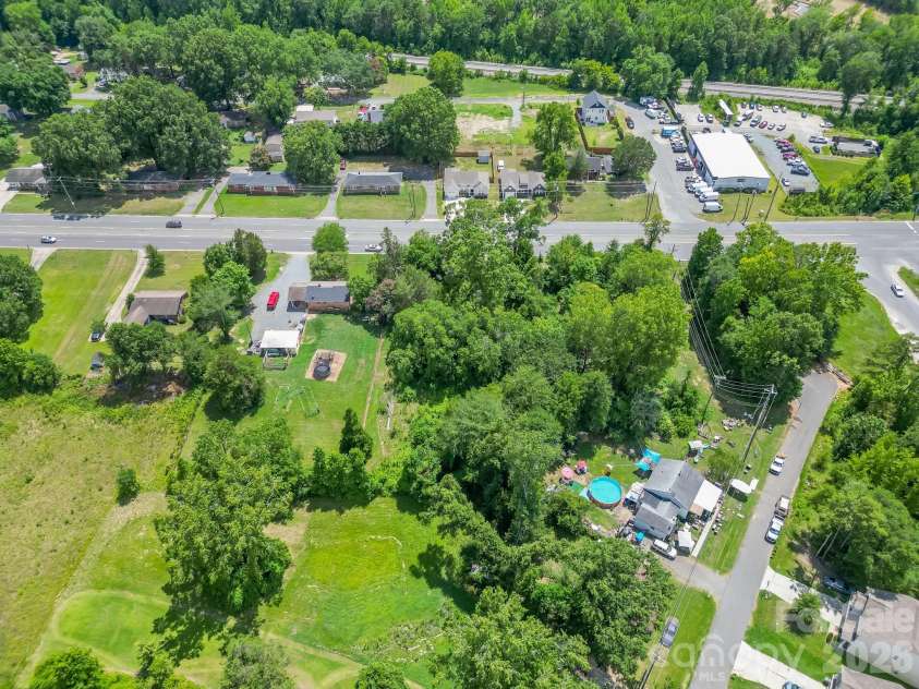 2223 Mingus Cabin Lane, Charlotte, NC 28214.  MLS# CAR4408148, YatesRealty ID 40757. 