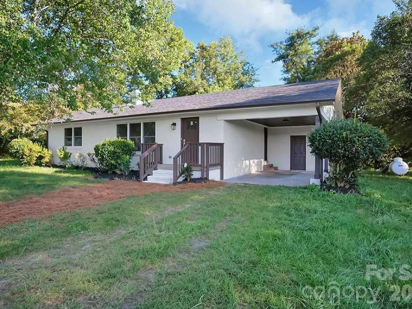 238 Davis Road, Shelby, NC 28152.  MLS# CAR4410048, YatesRealty ID 40758. 