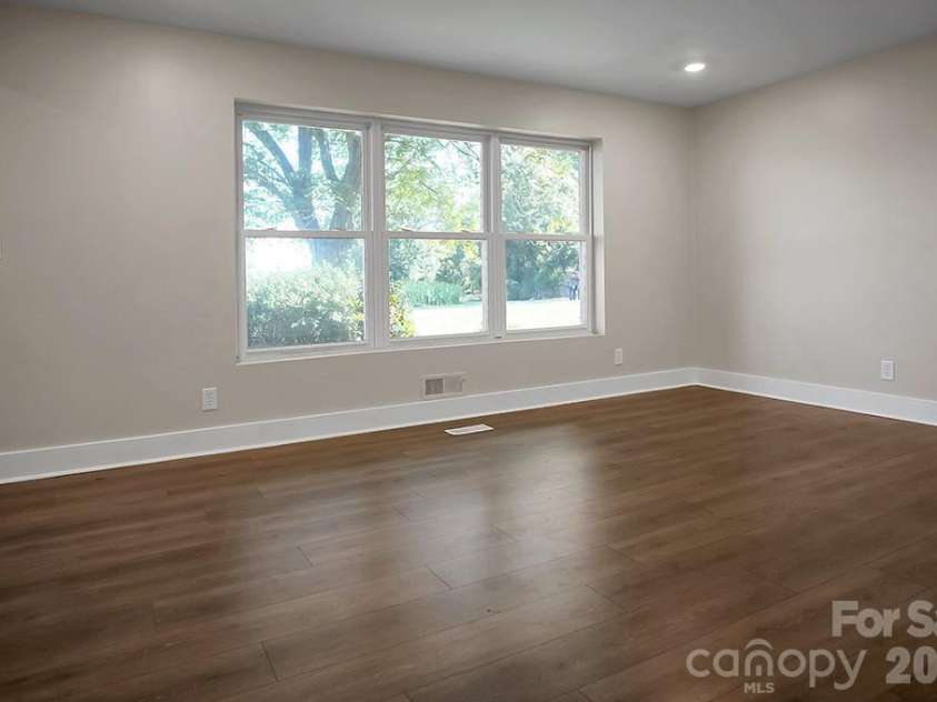 238 Davis Road, Shelby, NC 28152.  MLS# CAR4410048, YatesRealty ID 40758. 