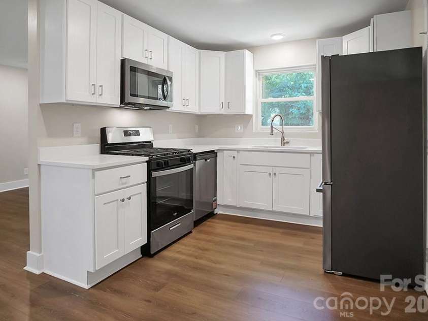238 Davis Road, Shelby, NC 28152.  MLS# CAR4410048, YatesRealty ID 40758. 