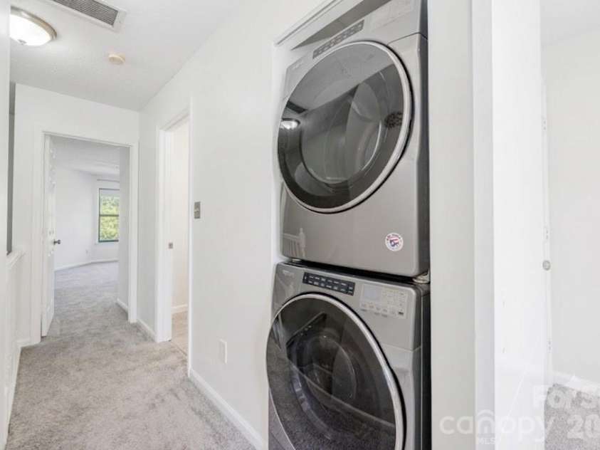216 Clarkson Street, Charlotte, NC 28202.  MLS# CAR4409478, YatesRealty ID 40759. 