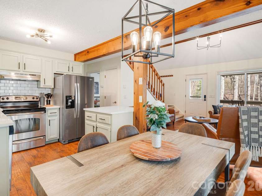 21 Susan Drive, Maggie Valley, NC 28751.  MLS# CAR4241989, YatesRealty ID 4076. Dining Space, open to kitchen and great room