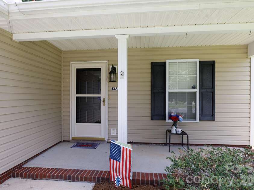 138 Pheasant Ridge Circle, York, SC 29745.  MLS# CAR4410268, YatesRealty ID 40763. 