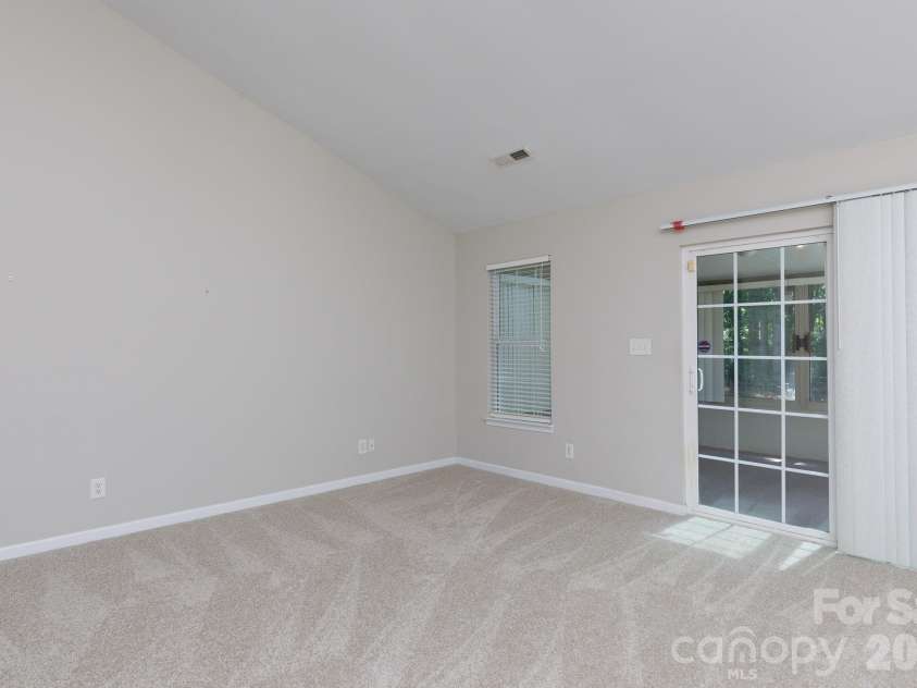 138 Pheasant Ridge Circle, York, SC 29745.  MLS# CAR4410268, YatesRealty ID 40763. 