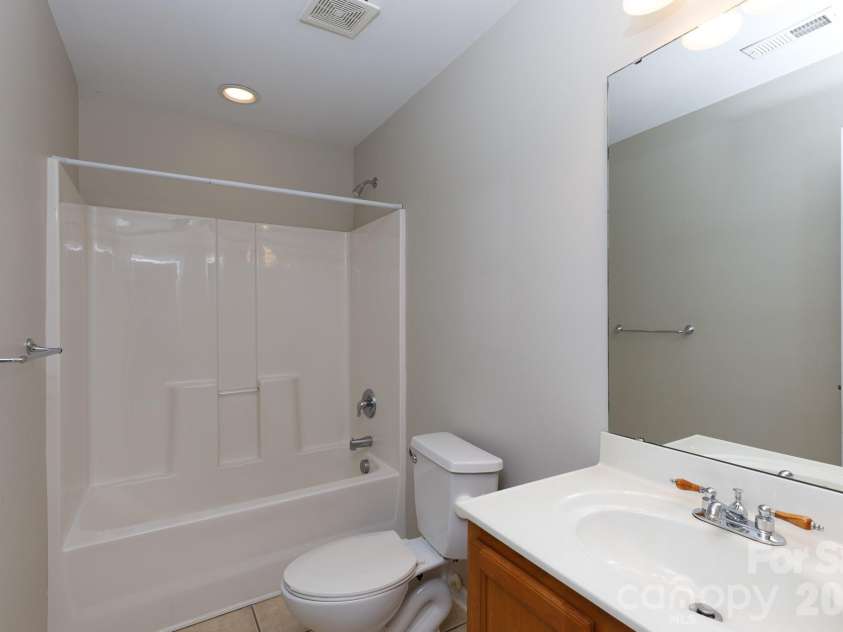 138 Pheasant Ridge Circle, York, SC 29745.  MLS# CAR4410268, YatesRealty ID 40763. 
