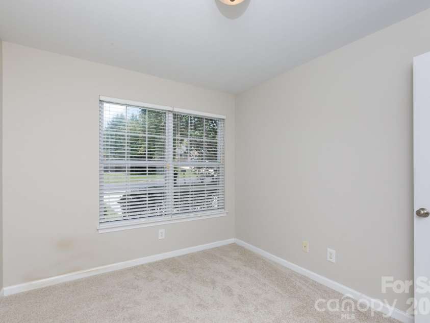 138 Pheasant Ridge Circle, York, SC 29745.  MLS# CAR4410268, YatesRealty ID 40763. 
