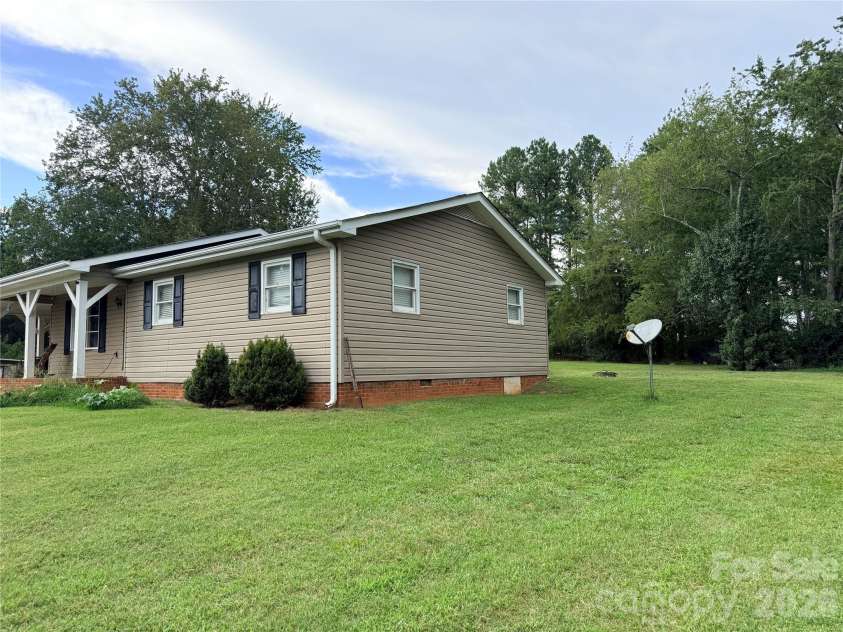 175 Scruggs Road, Forest City, NC 28043.  MLS# CAR4407906, YatesRealty ID 40765. 
