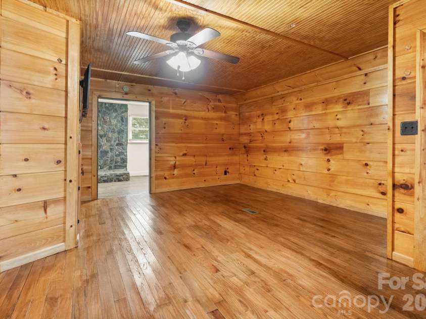 232 New Hope Way, Marion, NC 28752.  MLS# CAR4409290, YatesRealty ID 40767. 