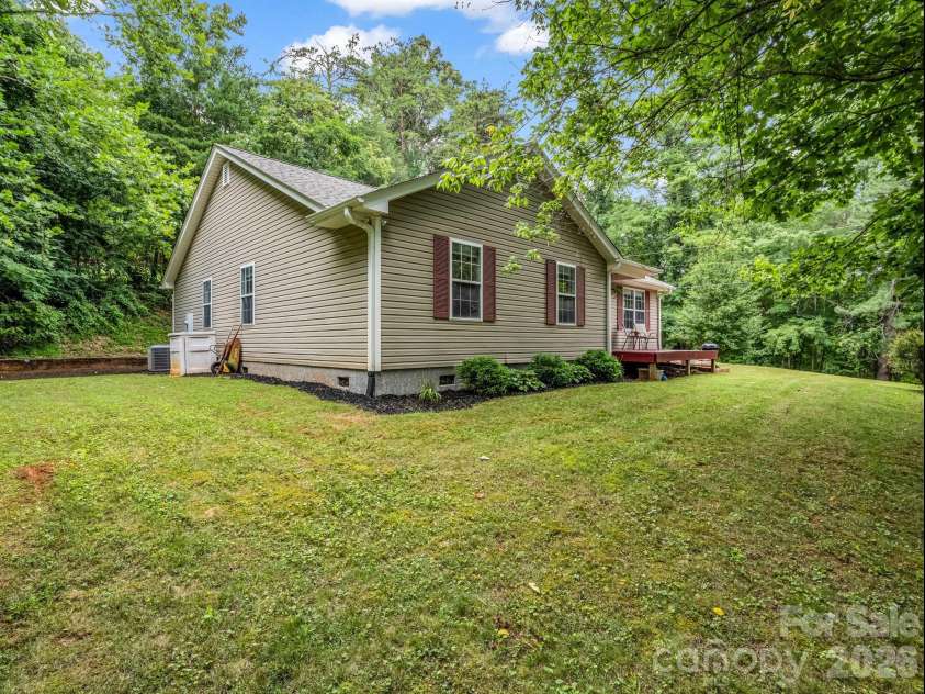 18 Buckle Ridge, Weaverville, NC 28787.  MLS# CAR4409607, YatesRealty ID 40769. 