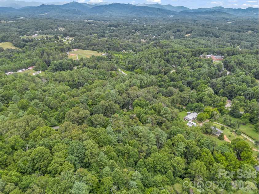 18 Buckle Ridge, Weaverville, NC 28787.  MLS# CAR4409607, YatesRealty ID 40769. 