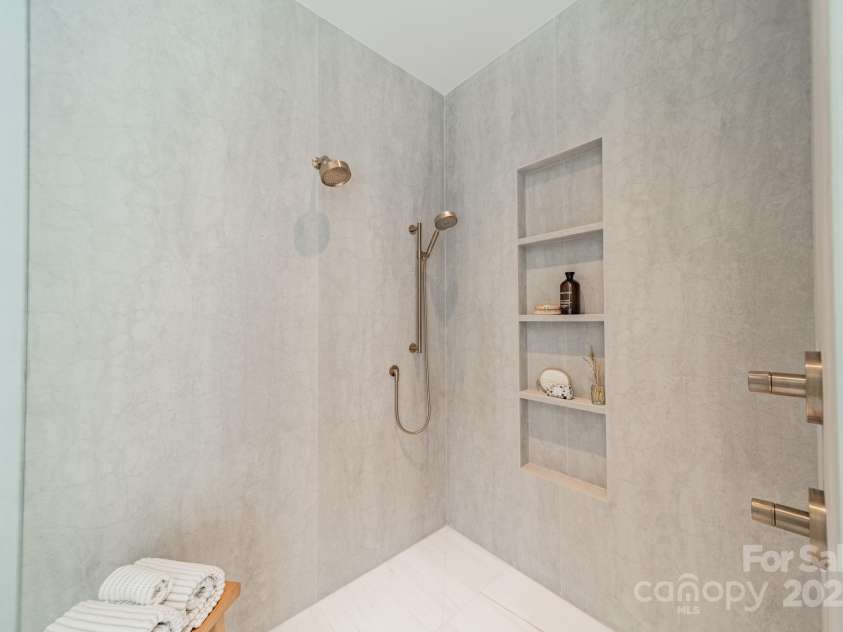 20114 Norman Colony Road, Cornelius, NC 28031.  MLS# CAR4325473, YatesRealty ID 4077. 