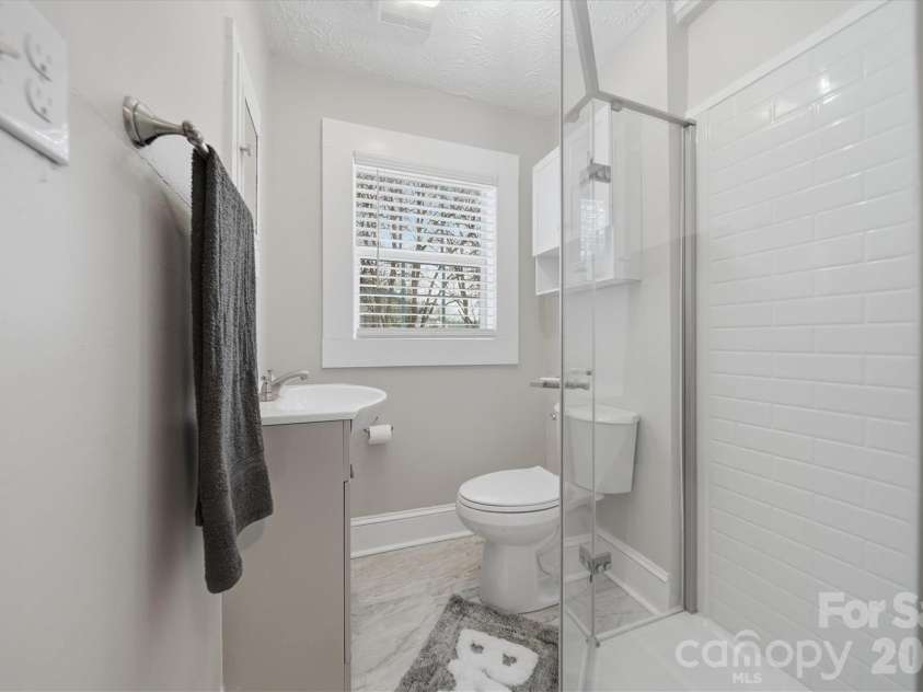 3410 25th Avenue, Hickory, NC 28601.  MLS# CAR4344048, YatesRealty ID 4077. 