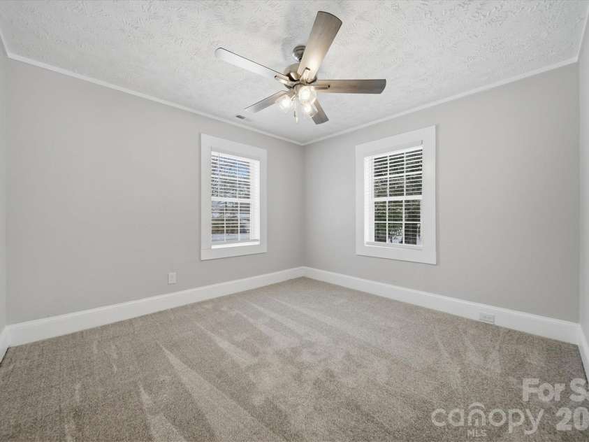 3410 25th Avenue, Hickory, NC 28601.  MLS# CAR4344048, YatesRealty ID 4077. 