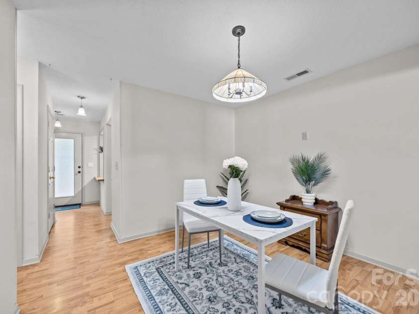 704 Carlyle Way, Asheville, NC 28803.  MLS# CAR4353241, YatesRealty ID 4077. 