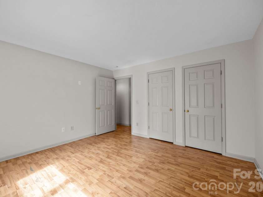 704 Carlyle Way, Asheville, NC 28803.  MLS# CAR4353241, YatesRealty ID 4077. 