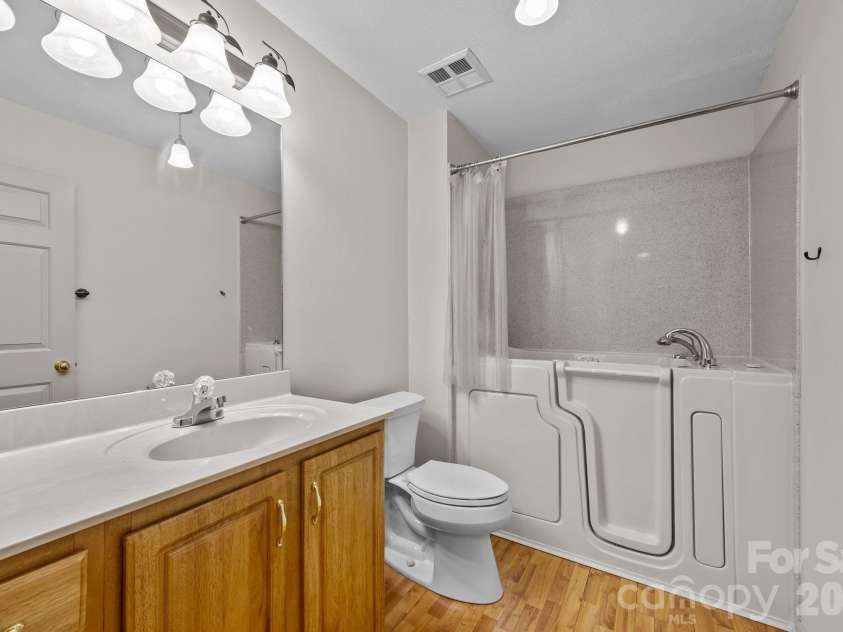 704 Carlyle Way, Asheville, NC 28803.  MLS# CAR4353241, YatesRealty ID 4077. 
