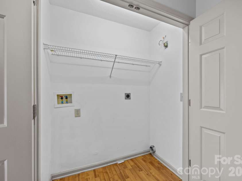 704 Carlyle Way, Asheville, NC 28803.  MLS# CAR4353241, YatesRealty ID 4077. 