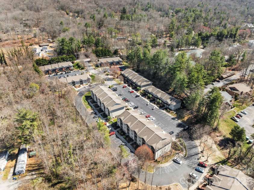 704 Carlyle Way, Asheville, NC 28803.  MLS# CAR4353241, YatesRealty ID 4077. 