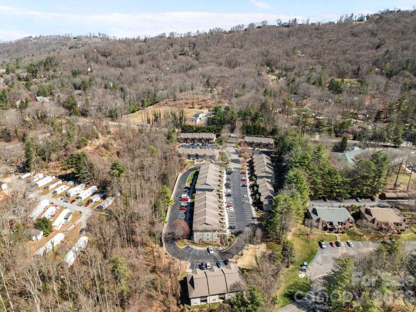 704 Carlyle Way, Asheville, NC 28803.  MLS# CAR4353241, YatesRealty ID 4077. 
