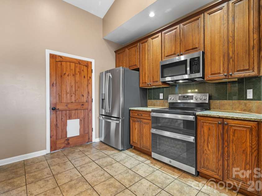 5395 Stonegate Farm Drive, Granite Falls, NC 28630.  MLS# CAR4409927, YatesRealty ID 40771. 