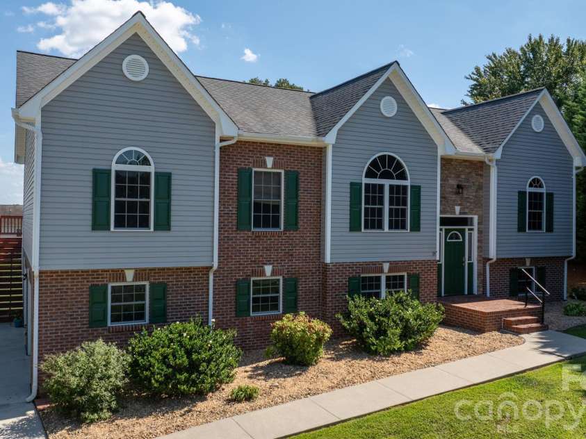5395 Stonegate Farm Drive, Granite Falls, NC 28630.  MLS# CAR4409927, YatesRealty ID 40771. 