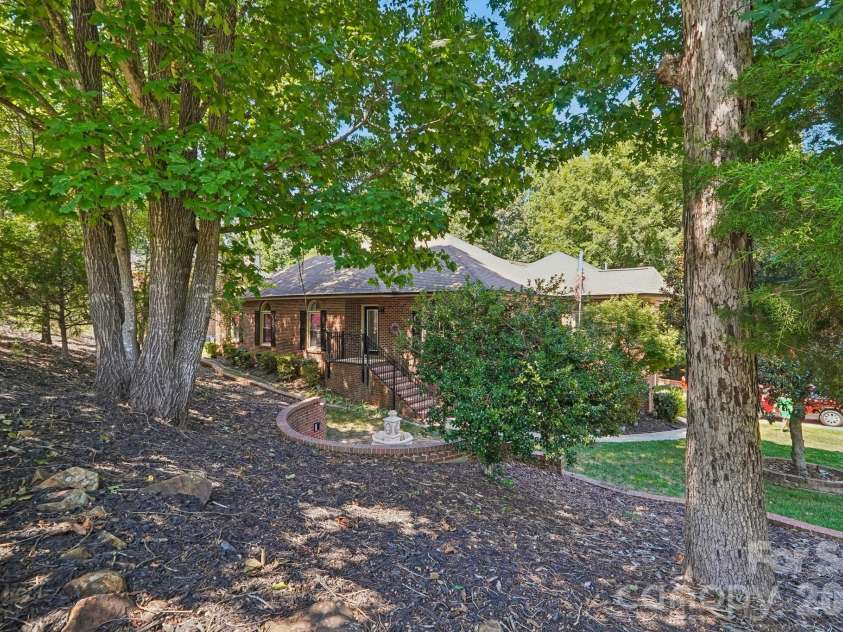 8463 Plantation Way, Harrisburg, NC 28075.  MLS# CAR4409773, YatesRealty ID 40777. 